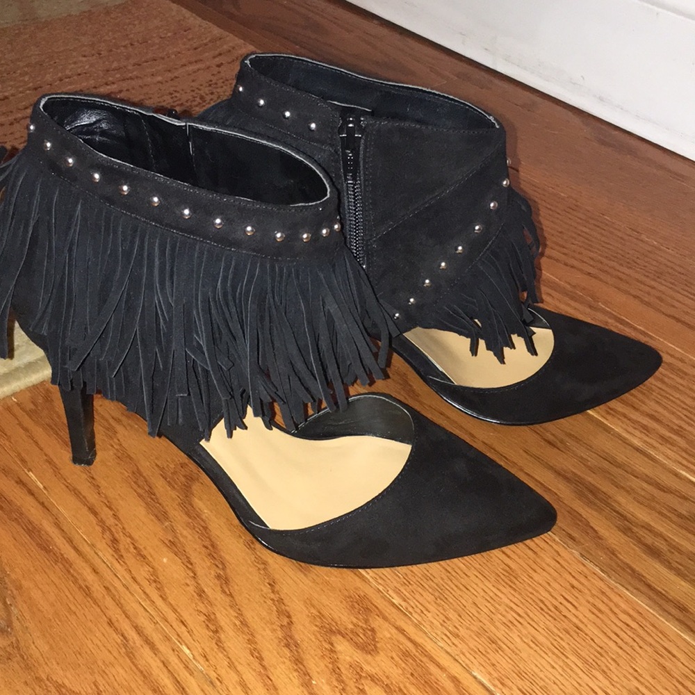 NINE WEST suede fringe heelsGreat condition! Size8